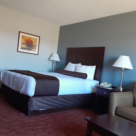 Boarders Inn & Suites By Cobblestone Hotels Superior Esterno foto
